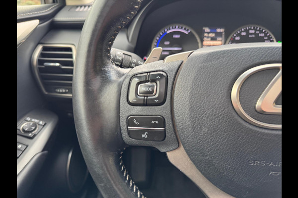 Lexus NX 300h AWD Luxury Line | Facelift, Panoramadak, Leer, Stoelverwarming, Groot scherm, Navigatie, Adaptive cruise control, 18 inch
