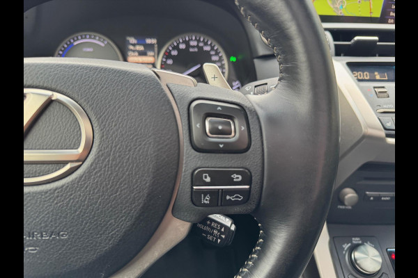 Lexus NX 300h AWD Luxury Line | Facelift, Panoramadak, Leer, Stoelverwarming, Groot scherm, Navigatie, Adaptive cruise control, 18 inch