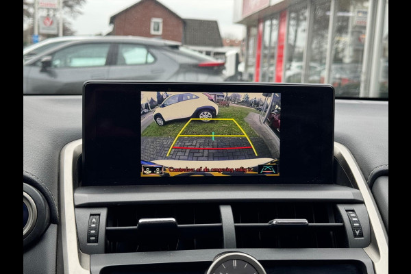 Lexus NX 300h AWD Luxury Line | Facelift, Panoramadak, Leer, Stoelverwarming, Groot scherm, Navigatie, Adaptive cruise control, 18 inch