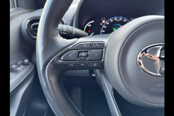 Toyota Yaris Cross 1.5 Hybrid Adventure AWD | Head up display, Elektrische achterklep, Leer, Stoel + Stuurverwarming, Smart connect, December 2021,