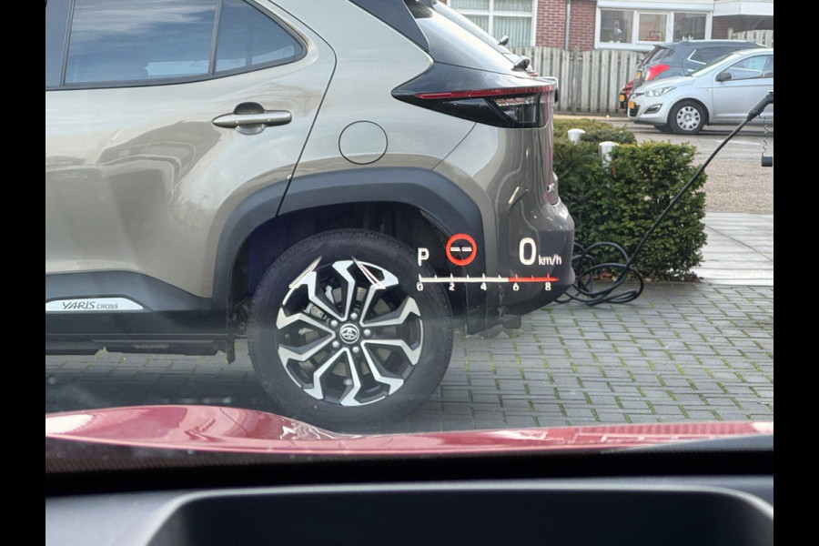 Toyota Yaris Cross 1.5 Hybrid Adventure AWD | Head up display, Elektrische achterklep, Leer, Stoel + Stuurverwarming, Smart connect, December 2021,