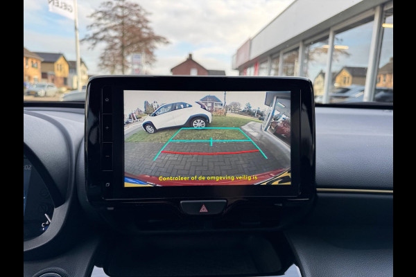 Toyota Yaris Cross 1.5 Hybrid Adventure AWD | Head up display, Elektrische achterklep, Leer, Stoel + Stuurverwarming, Smart connect, December 2021,