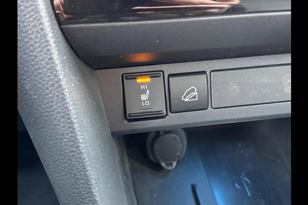 Toyota Yaris Cross 1.5 Hybrid Adventure AWD | Head up display, Elektrische achterklep, Leer, Stoel + Stuurverwarming, Smart connect, December 2021,