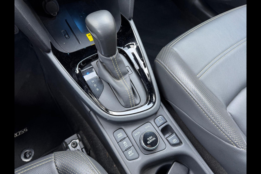 Toyota Yaris Cross 1.5 Hybrid Adventure AWD | Head up display, Elektrische achterklep, Leer, Stoel + Stuurverwarming, Smart connect, December 2021,