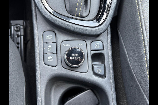 Toyota Yaris Cross 1.5 Hybrid Adventure AWD | Head up display, Elektrische achterklep, Leer, Stoel + Stuurverwarming, Smart connect, December 2021,