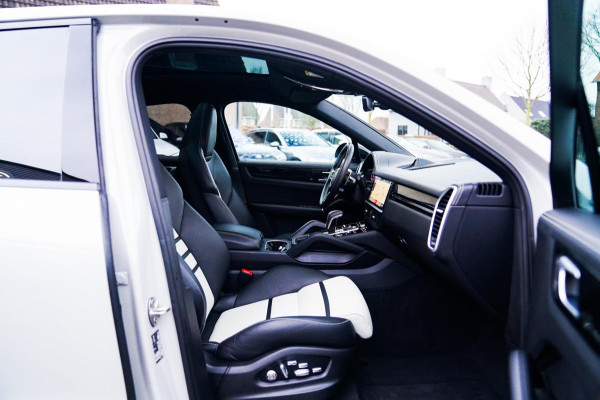 Porsche Cayenne Coupé 3.0 E-Hybrid | Stoelverkoeling | Stuurwiel Verwarming | Sport Chrono