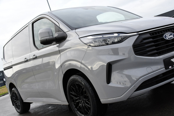 Ford Transit Custom 300 2.0 TDCI L1H1 Limited PB Edition Adaptieve Cruise, Camera, Carplay, 170pk, Stoelverwarming, LED, Automaat, Uniek!