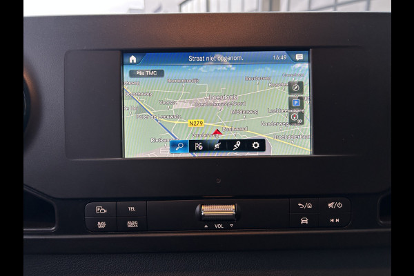 Mercedes-Benz Sprinter 317 CDI L2 H2 3500KG Trekhaak / Automaat / MBUX / Camera / Parkeersensoren / Navigatie / Airco