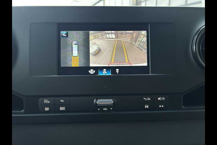 Mercedes-Benz Sprinter 317 CDI L2 H2 3500KG Trekhaak / Automaat / MBUX / Camera / Parkeersensoren / Navigatie / Airco