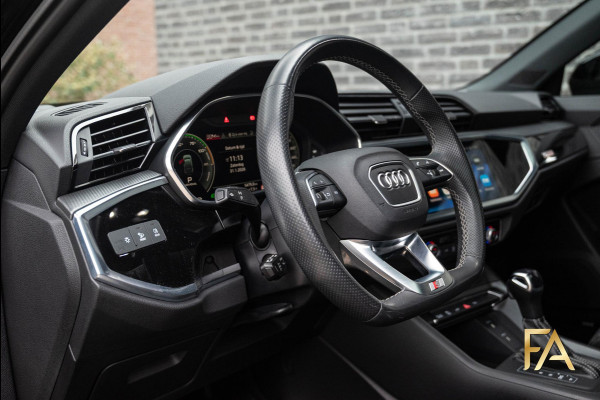 Audi Q3 Sportback 45 TFSI e S Line Panodak|Sonos|Leder|20Inch
