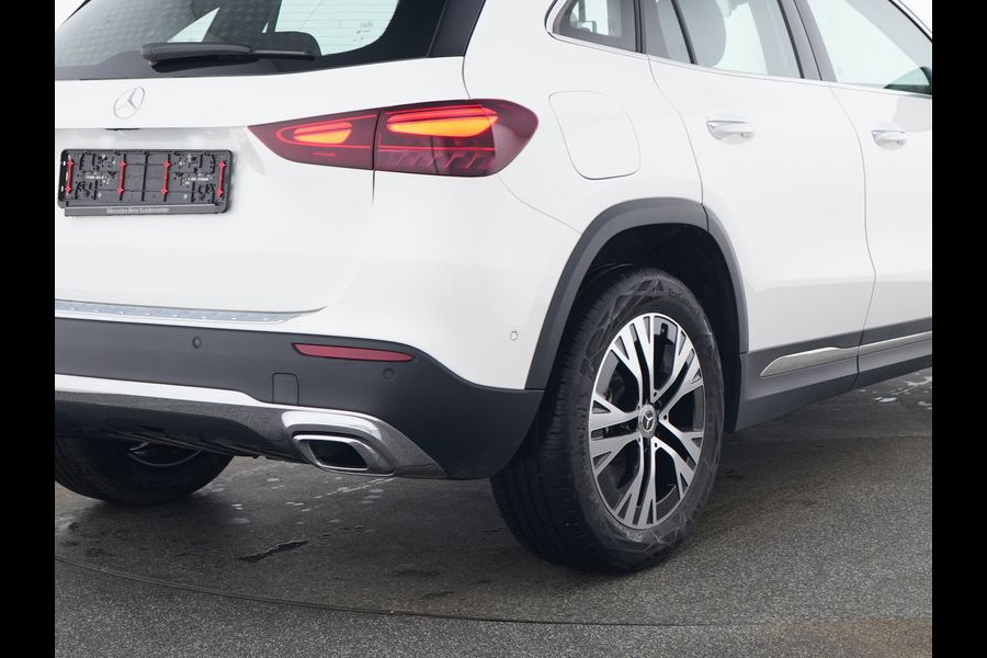 Mercedes-Benz GLA 250 e Plug-In Hybride Trekhaak | Ledkoplampen | Sfeerverlichting | Stuur en Stoelverwarming | Keyless-Go. Inclusief 24 maanden Mercedes-Benz Certified garantie voor Europa.
