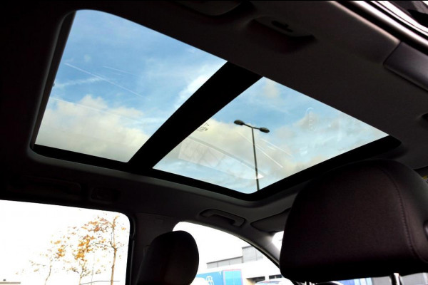 Audi A4 AVANT 35 TFSI Design ECC/PDC V&A/LED/LMV18/NAVI/PANO