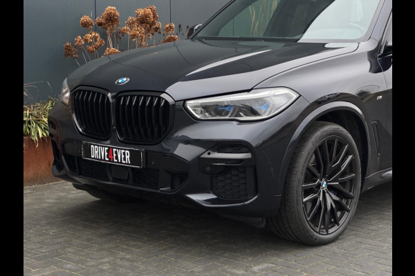 BMW X5 xDrive40d M PACK PANO KUIPSTOELEN LEDER LED NAVI CAMERA