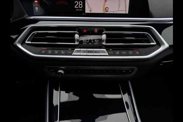 BMW X5 xDrive40d M PACK PANO KUIPSTOELEN LEDER LED NAVI CAMERA