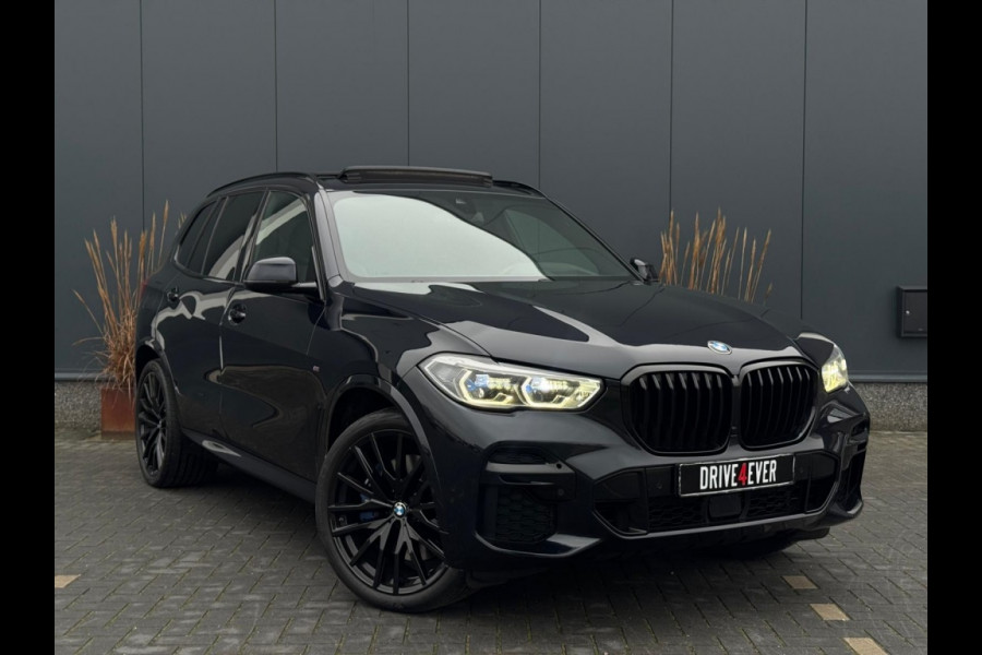 BMW X5 xDrive40d M PACK PANO KUIPSTOELEN LEDER LED NAVI CAMERA