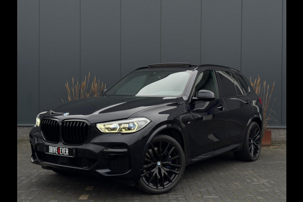 BMW X5 xDrive40d M PACK PANO KUIPSTOELEN LEDER LED NAVI CAMERA