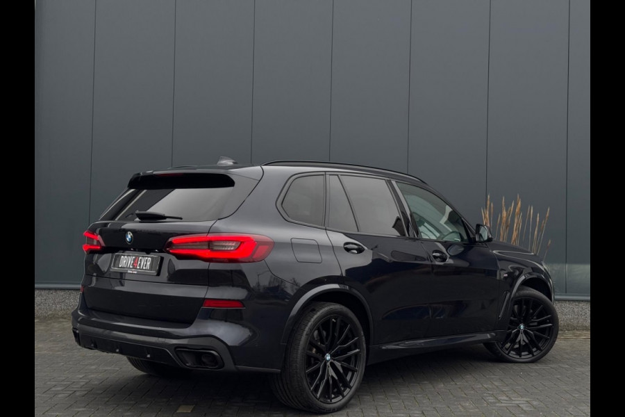 BMW X5 xDrive40d M PACK PANO KUIPSTOELEN LEDER LED NAVI CAMERA