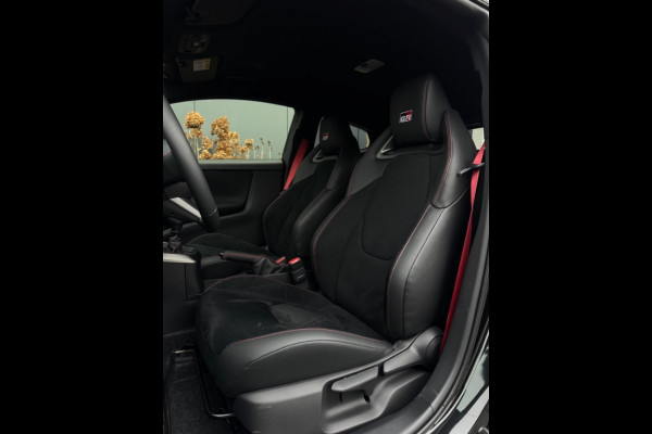 Toyota Yaris 1.6 Turbo GR Performance 280PK NIEUW SPERDIFF CLIMATE LEDER