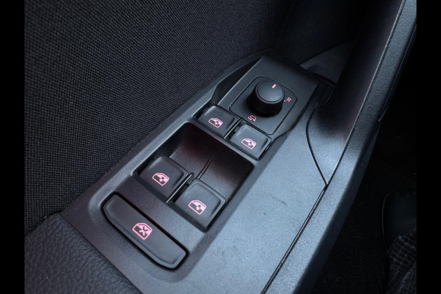 Seat Arona 110PK TSI FR XPERIENCE CARPLAY/CAMERA/LED