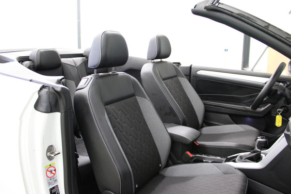 Volkswagen T-Roc Cabrio 1.5 TSI 150PK DSG STYLE VIRTUAL/NAVI/CARPLAY FABRIEKS GARANTIE