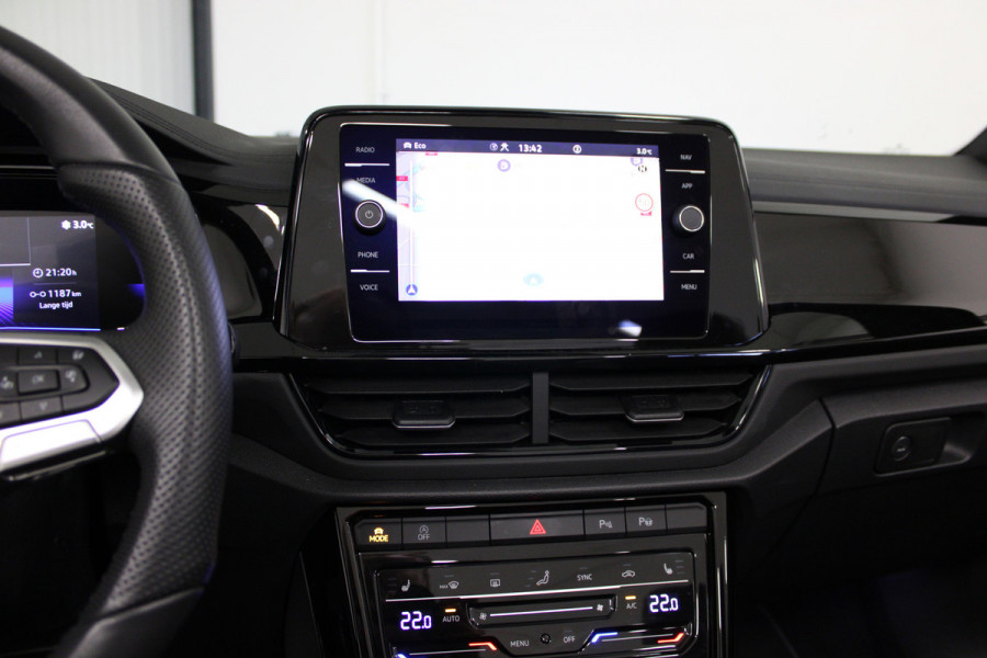 Volkswagen T-Roc Cabrio 1.5 TSI 150PK DSG R-LINE SPORT LEDER/MATRIX-LED/NAVI/CARPLAY/FABRIEKS GARANTIE****