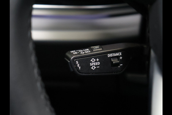 Audi Q7 55 TFSI e quattro Sport S [SCHUIFKANTELDAK, ADAPTIVE CRUISE, 360 CAMERA, TREKHAAK INKLAPBAAR, MEMORY SEATS, LUCHTVERING, STOELMASSAGE, APPLE CARPLAY, ANDROID, STUURVERWARMING, STOELVENTILATIE, STOELVERWARMING, VOL LED