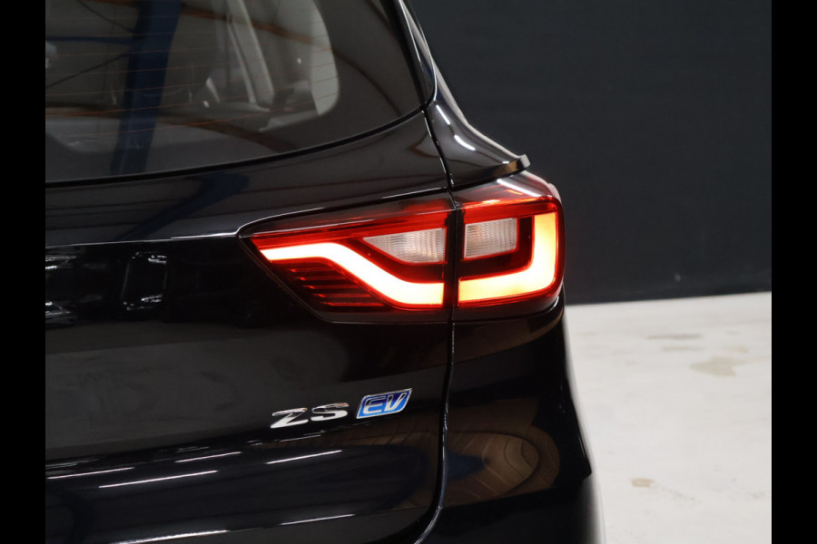 MG Mg Zs EV Luxury 45 kWh [SCHUIFKANTELDAK, APPLE CARPLAY, ANDROID, ELEK. VERSTELBARE STOELEN, STOELVERWARMING, ADAPTIVE CRUISE, CAMERA, VOL LEDER, THUISLADER, KEYLESS ENTRY, NIEUWSTAAT]