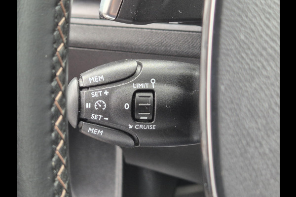 Peugeot 3008 1.6 e-THP Aut GT Line Camera Navi Dealer Onderhouden