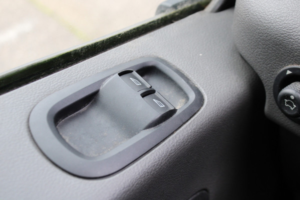 Ford Transit 350 2.0 TDCI L3H3 Trend RWD