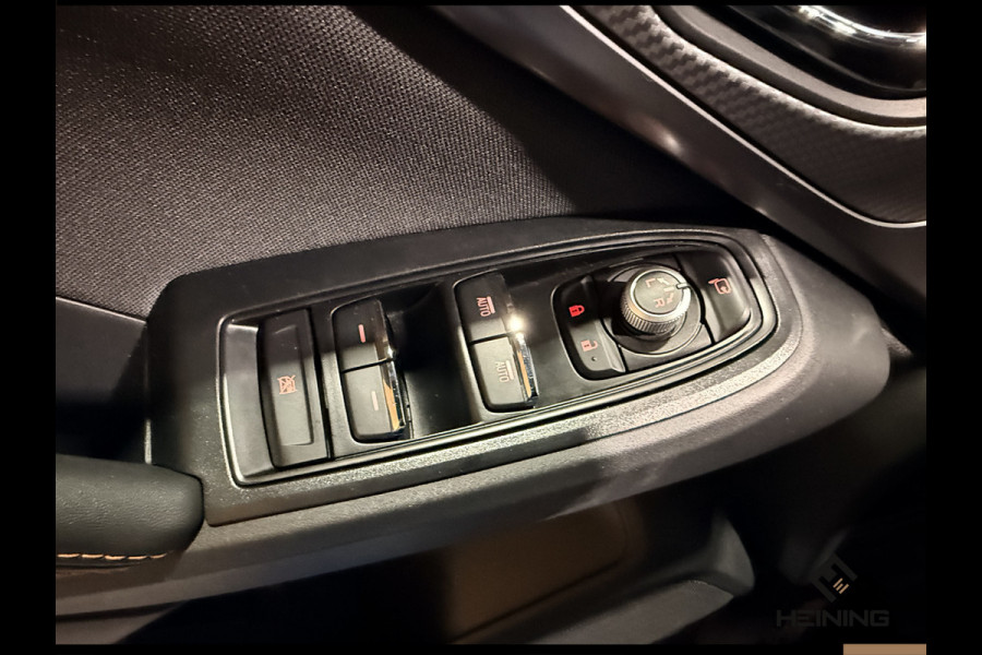 Subaru XV 2.0i e-BOXER Luxury. Automaat 4X4. Adaptive-cruise. Apple-carplay. Navi. Camera voor en achter. 49000km met NAP.