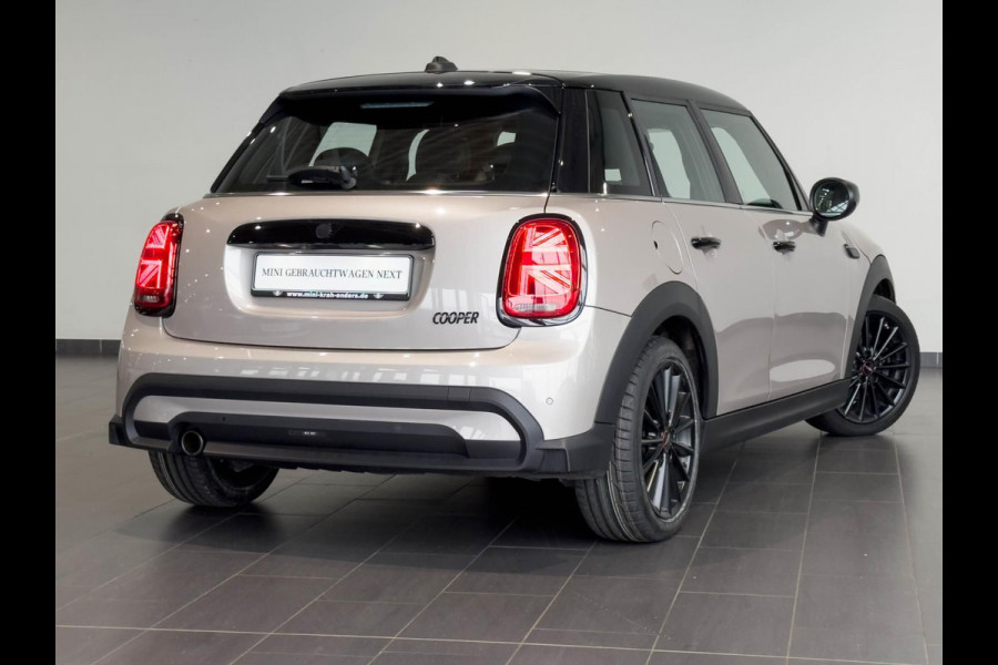 MINI 1.5 Cooper Steptr.Aut.-7 ** LED, NAVI+, PANORAMA, HuD, HALF-LEDER, KEYLESS, CAMERA ** 1e EIG - UNFALLFREI ** ** INFORMEER OOK NAAR ONZE AANTREKKELIJKE FINANCIAL-LEASE TARIEVEN **