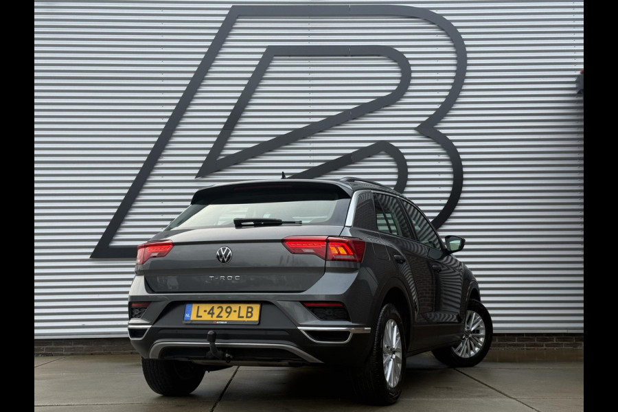 Volkswagen T-Roc 1.5 TSI Style 1e Eigenaar|Navi|Carplay|Trekhaak|PDC V+A|Cruise|N.A.P|150pk|APK tot 06-2027