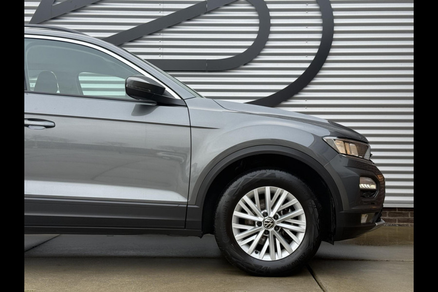 Volkswagen T-Roc 1.5 TSI Style 1e Eigenaar|Navi|Carplay|Trekhaak|PDC V+A|Cruise|N.A.P|150pk|APK tot 06-2027