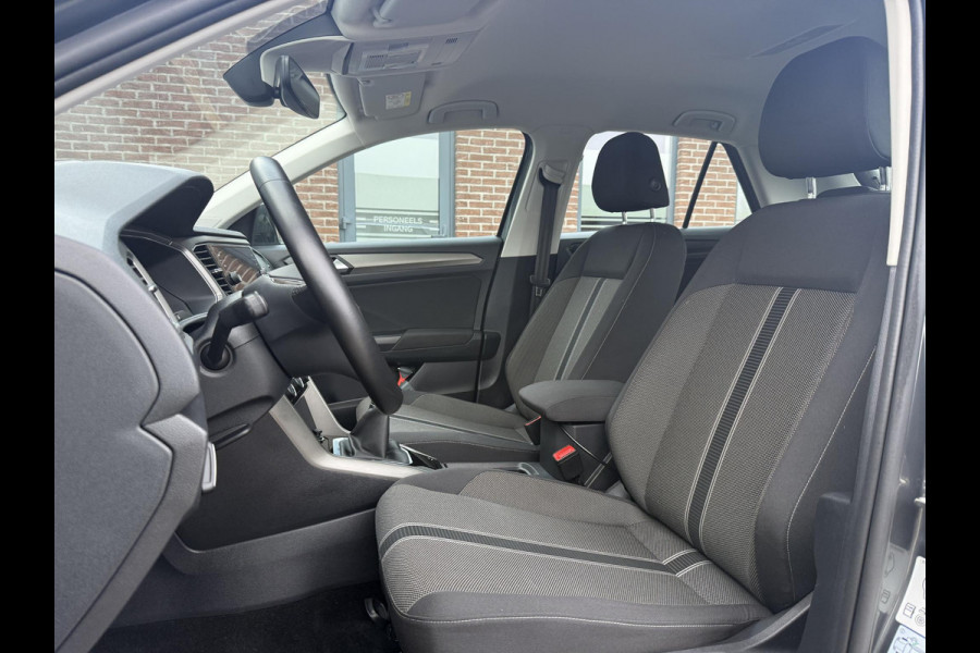 Volkswagen T-Roc 1.5 TSI Style 1e Eigenaar|Navi|Carplay|Trekhaak|PDC V+A|Cruise|N.A.P|150pk|APK tot 06-2027