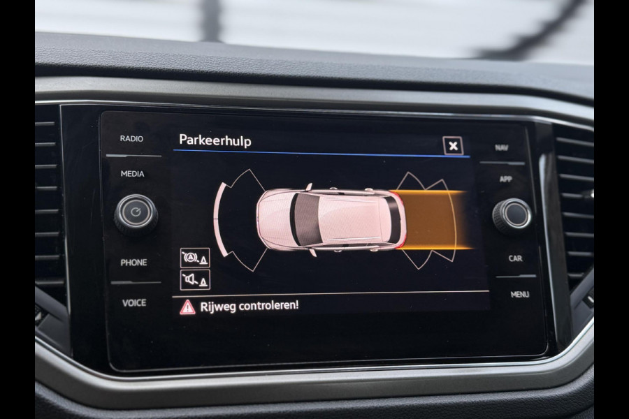 Volkswagen T-Roc 1.5 TSI Style 1e Eigenaar|Navi|Carplay|Trekhaak|PDC V+A|Cruise|N.A.P|150pk|APK tot 06-2027