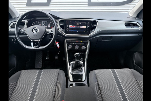 Volkswagen T-Roc 1.5 TSI Style 1e Eigenaar|Navi|Carplay|Trekhaak|PDC V+A|Cruise|N.A.P|150pk|APK tot 06-2027