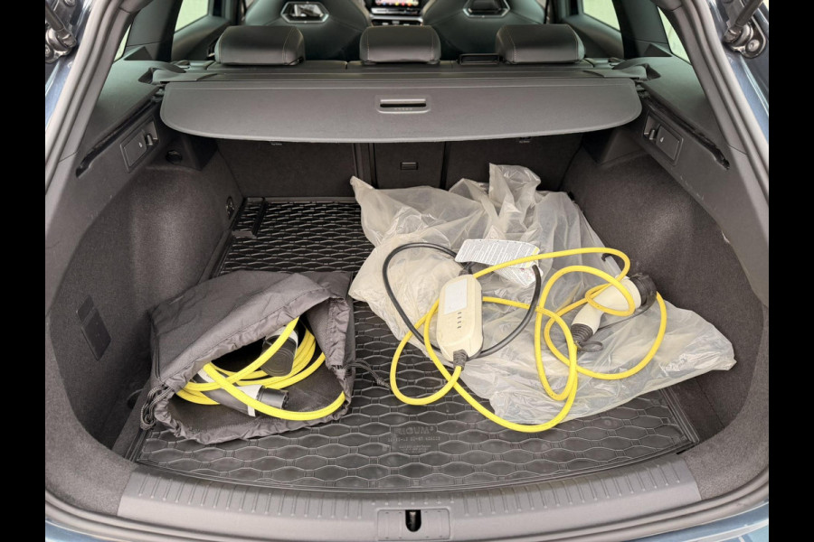 CUPRA Leon Sportstourer 1.4 e-Hybrid VZ Copper Edition Pano 19''