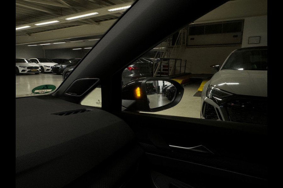 Volkswagen Golf 2.0 TSI R 4M Performance Pano|HuD|H/K|Akrapovic