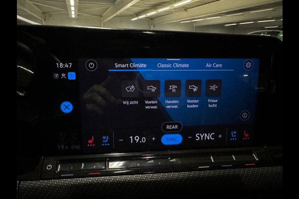 Volkswagen Golf 2.0 TSI R 4M Performance Pano|HuD|H/K|Akrapovic