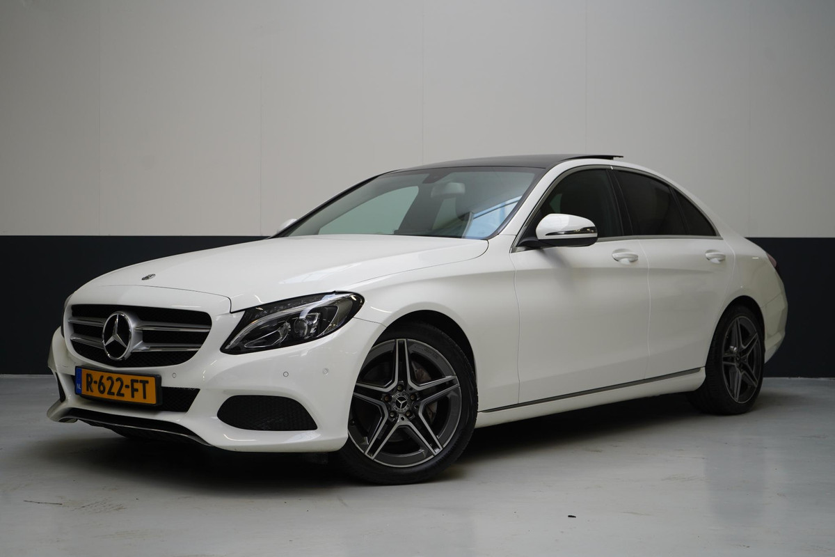 Mercedes-Benz C-Klasse 250 Premium Plus | Panoramadak | Navigatie | Stoelverwarming | Parkeersensoren