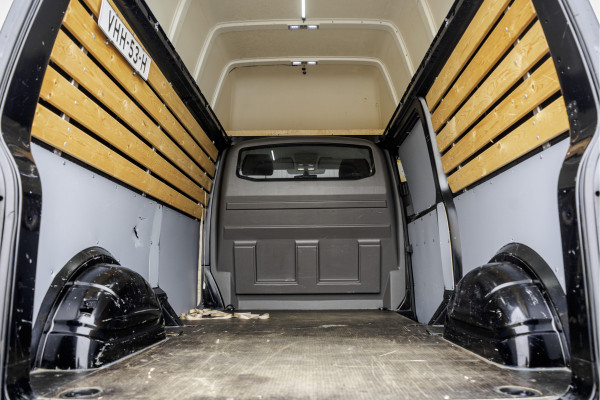 Volkswagen Transporter T6.1 2.0 TDI L2H3 | 150 PK | Trekhaak | Carplay | Navi | Cruise | Airco