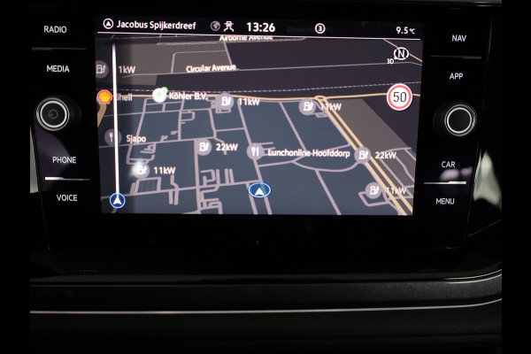 Volkswagen Polo 1.0 TSI Style 95 pk Automaat (DSG) | Navigatie | Parkeersensoren | Adaptieve cruise control | Matrix LED koplampen | Stoelverwarming |