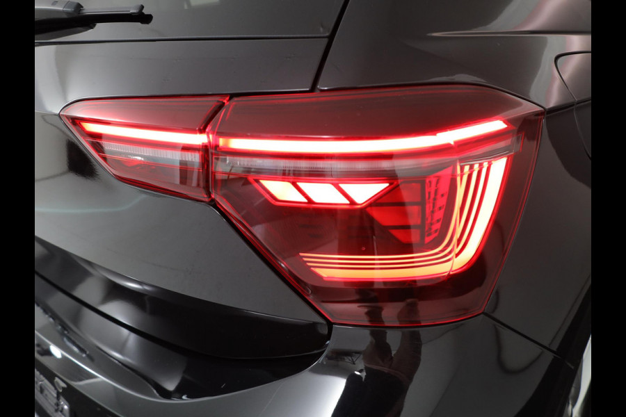 Volkswagen Polo 1.0 TSI Style 95 pk Automaat (DSG) | Navigatie | Parkeersensoren | Adaptieve cruise control | Matrix LED koplampen | Stoelverwarming |