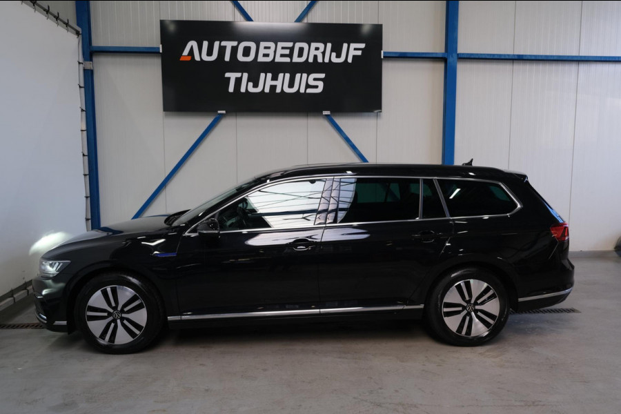 Volkswagen Passat Variant 1.4 TSI PHEV GTE Business - Cruise, Camera, Camera, Massage stoelen