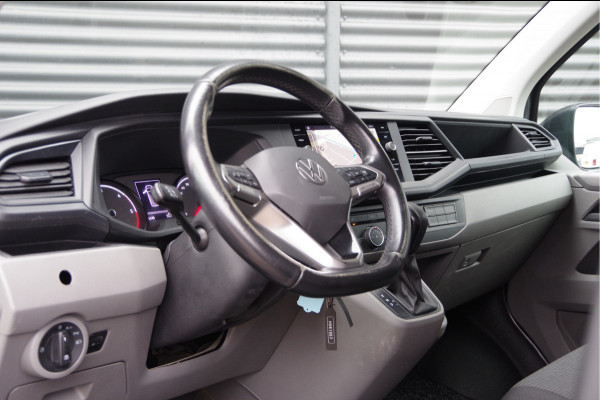 Volkswagen Transporter 2.0 TDI L2 3-ZITS, 150PK AUT. CAMERA, NAVI, CRUISE, AIRCO, CARPLAY, LEDER MF STUURWIEL
