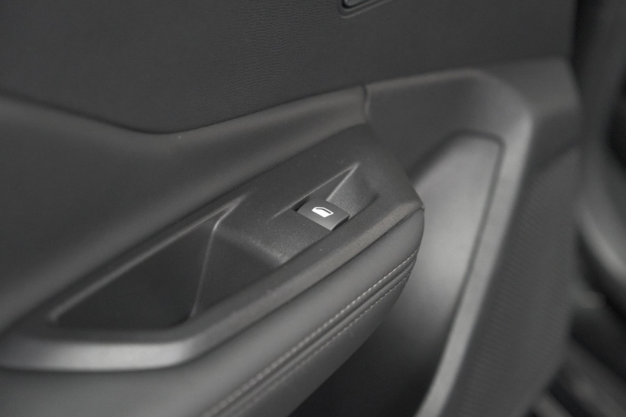 Peugeot 308 SW 1.6 Plug-in Hybrid 180 Allure | Camera | Adaptieve Cruise Control | Navigatie