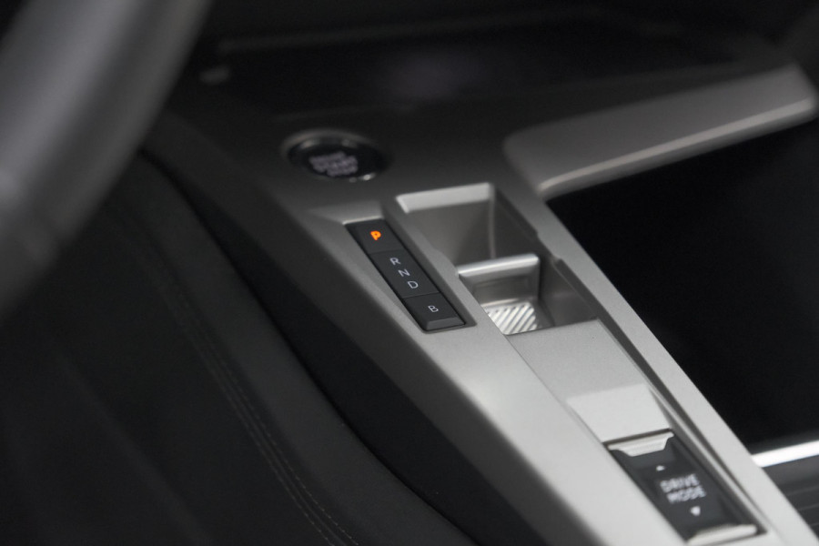 Peugeot 308 SW 1.6 Plug-in Hybrid 180 Allure | Camera | Adaptieve Cruise Control | Navigatie