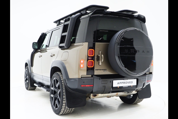 Land Rover Defender 110 2.0 P400e Urban | Panoramadak | Explorer Pack | Lightbar | 360 | Trekhaak | Meridian | Sidesteps | Carplay