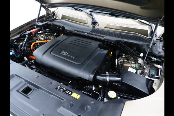 Land Rover Defender 110 2.0 P400e Urban | Panoramadak | Explorer Pack | Lightbar | 360 | Trekhaak | Meridian | Sidesteps | Carplay