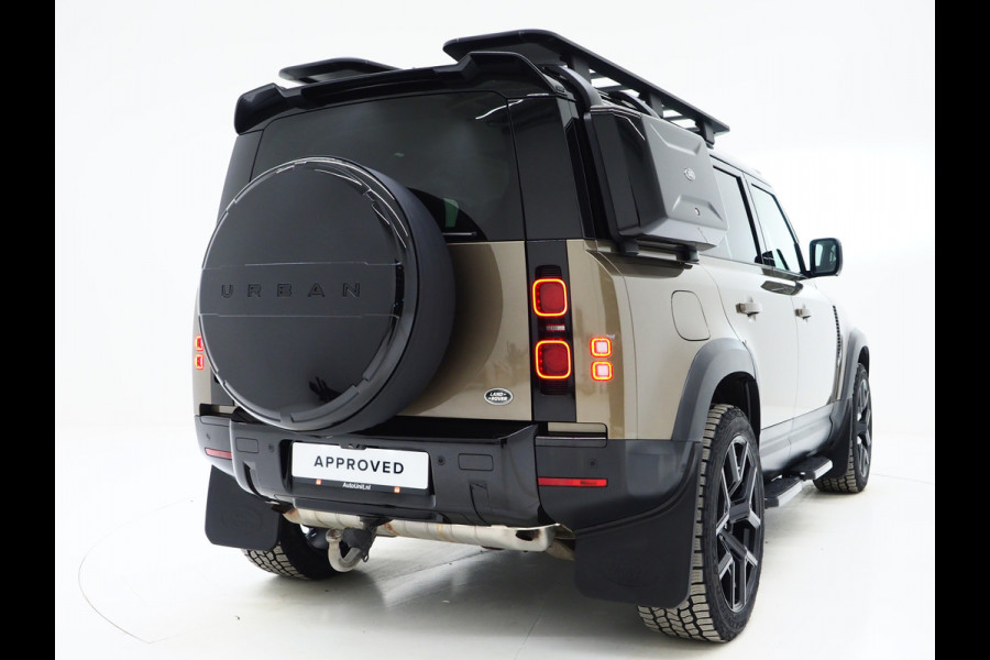 Land Rover Defender 110 2.0 P400e Urban | Panoramadak | Explorer Pack | Lightbar | 360 | Trekhaak | Meridian | Sidesteps | Carplay
